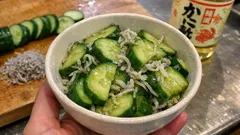 切って和えるだけで上品にさっぱり:きゅうりとちりめんじゃこのカニ酢和え(箸休めに)