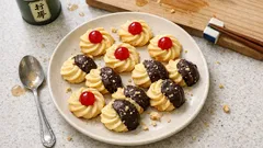 バターをふんわり泡立てて作る、紅茶用ビスコッティ（絞り出しクッキー風）