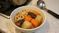 めんつゆで味がすぐ決まる、根菜の煮物——15分コトコトでやさしい副菜